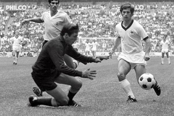 Murioacute una leyenda uruguaya- Ladislao Mazurkiewicz