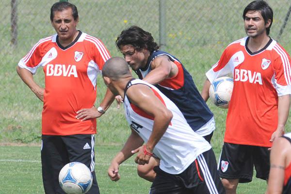 River vencioacute al Shanghai Shenhua del Checho Batista