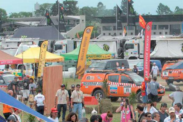Tucumaacuten vibroacute con el paso del Rally Dakar 2013