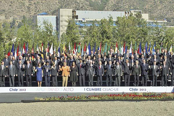 MANDATARIOS La UE insistió en la necesidad de impulsar la libertad de comercio y la seguridad jurídica para incrementar las inversiones en América Latina