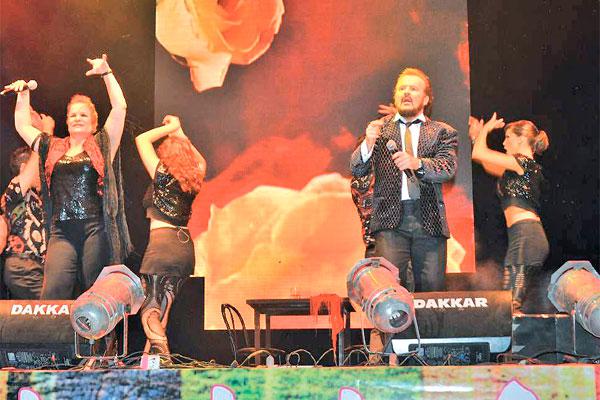 El Festival Popular de la  Cancioacuten brilloacute como nunca