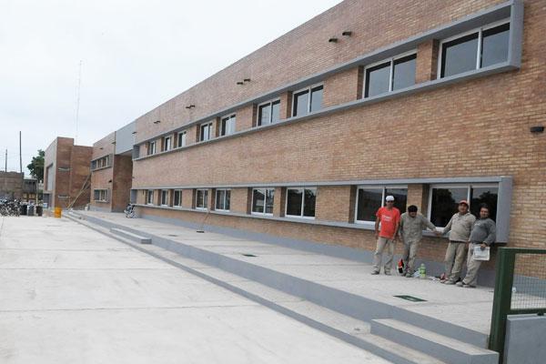 PRESTIGIO Segn el Ministerio de Obras y Servicios Pblicos la Escuela Normal de La Banda ser una de las ms lindas de la provincia