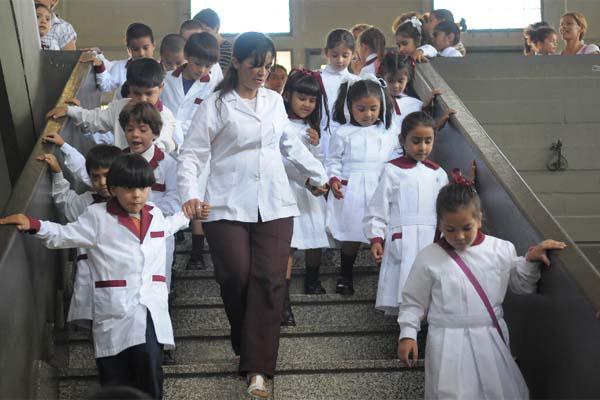 Calendario escolar- Un lunes de clases para todos