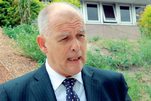 PRESIDENTE Axel Canela Pisoni titular del Club Na�tico se asesoró en la sede judicial sobre cómo efectuar la presentación 