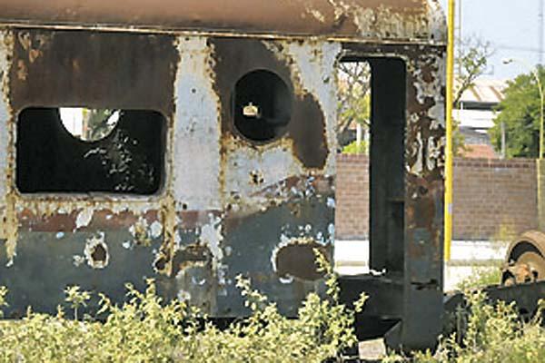 Piden retirar vagones abandonados donde prostituiacutean a menores