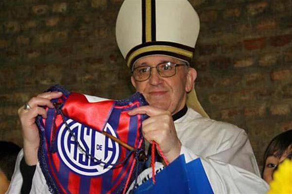 Bergoglio el Papa hincha de San Lorenzo
