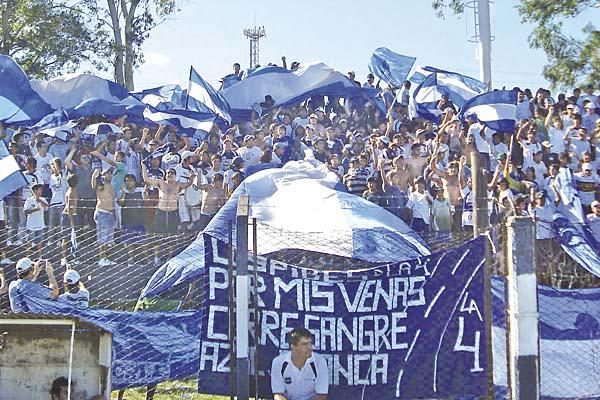 TRASLADO El Club Estudiantes se mudó del Gimnasio Newbery y a mediados de la década del 50 se instaló en el barrio Huaico Hondo