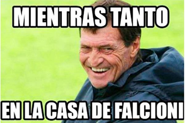 Los afiches de las cargadas a Boca por la goleada que le dio San Martiacuten de San Juan