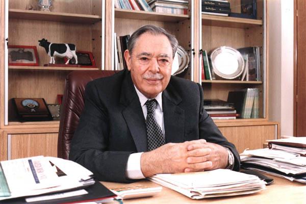 Los Mastellone una historia entre vacas leche y aviones