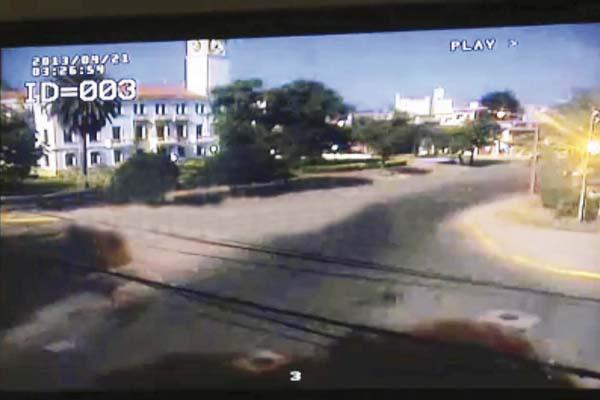 La caiacuteda de un cuerpo celeste transformoacute la noche en diacutea