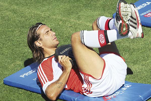 LLEGA JUSTO El domingo se cumplirn los 21 días de la lesión que sufrió Ponzio ante Arsenal