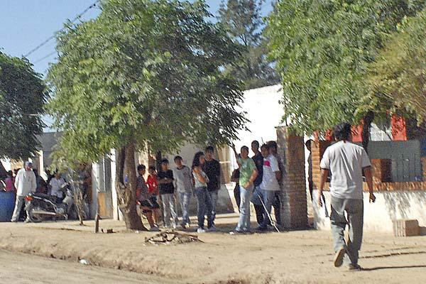 INHUMACIÓN El pequeño fue despedido desde anteanoche Hubo amigos y familiares en su casa materna del barrio Boca