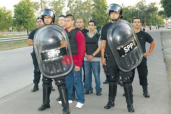 ENEMISTAD Chizo y Peri ni siquiera se miraron en la reconstrucción del asesinato