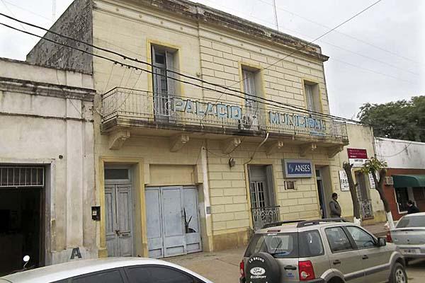 PASADO El edificio tiene m�s de cien años Allí funcionaron escuelas academias de baile y ahora organismos p�blicos