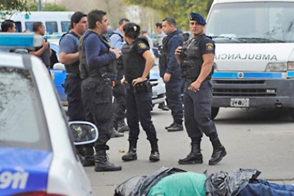 Rosario- dos muertos y dos heridos en brutal atentado mafioso a balazos