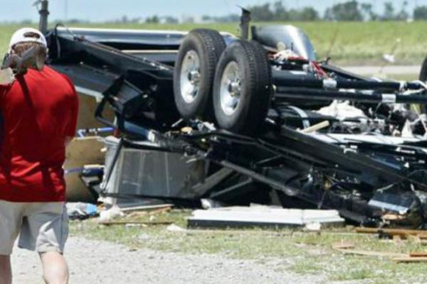Cazadores de tormentas de Discovery Channel mueren en Oklahoma