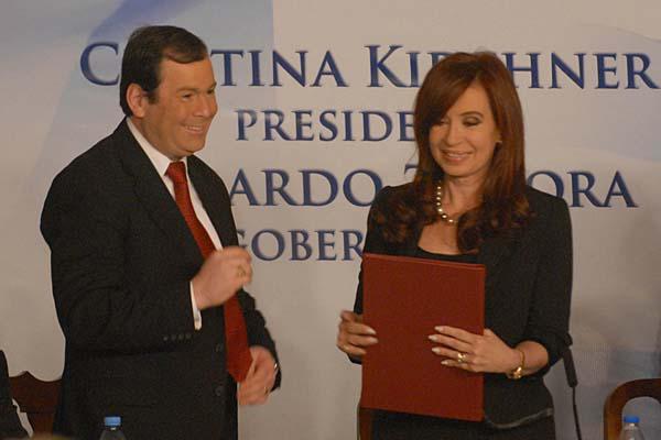 Cristina Kirchner inaugurariacutea obras ademaacutes  de participar del aniversario de la capital 