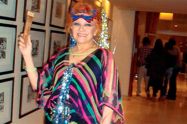 Hace un antildeo que se fue Ethel Rojo