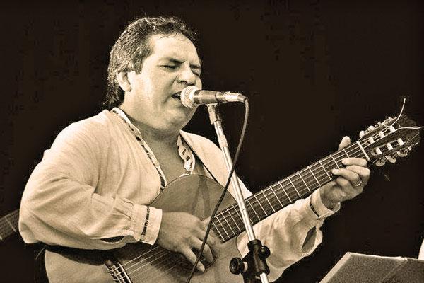 Omar Roldaacuten trae a Santiago su primera obra discograacutefica