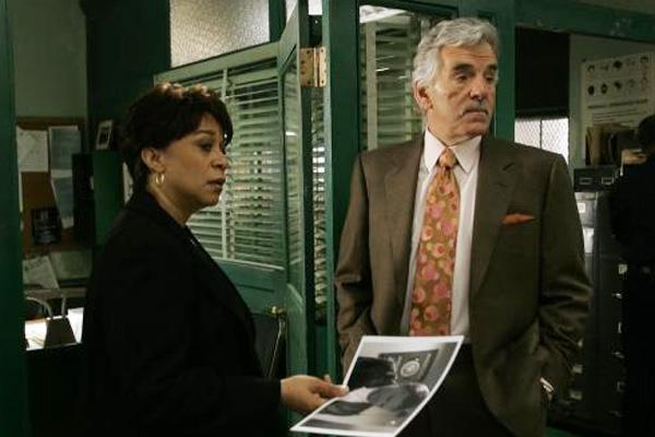 Murioacute el actor Dennis Farina