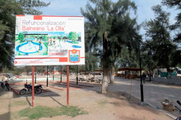 Mejoras En los próximos días se habilitar nuevamente el ingreso al centro termal por excelencia de Las Termas de Río Hondo Se instaló pavimento articulado y un moderno sistema lumínico