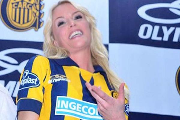 La sueca Larsson enamoroacute con su belleza