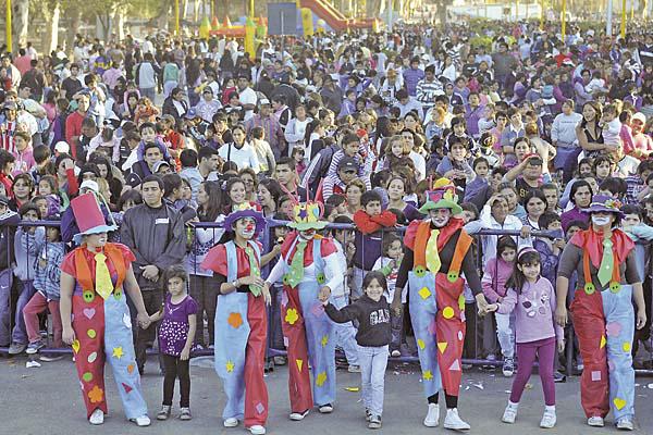 La Municipalidad ultima detalles de los festejos por el Diacutea del Nintildeo