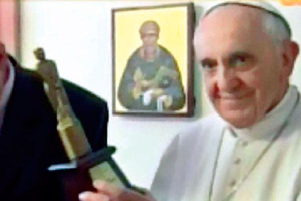 Su Santidad grabó un video de agradecimiento desde el Vaticano