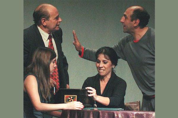La obra Justo en lo mejor de mi vida subiraacute a escena en el teatro La Casa
