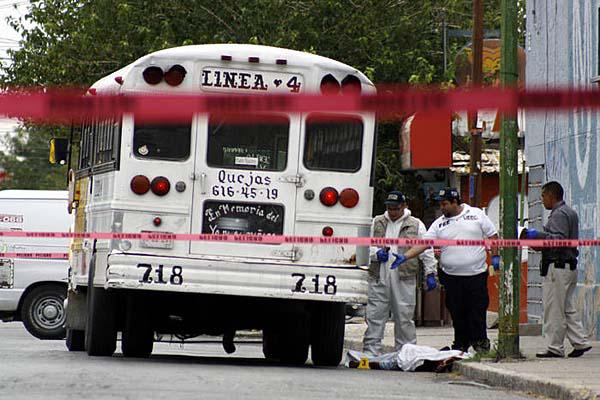 Una vengadora de mujeres violadas irrumpe en Ciudad Juaacuterez