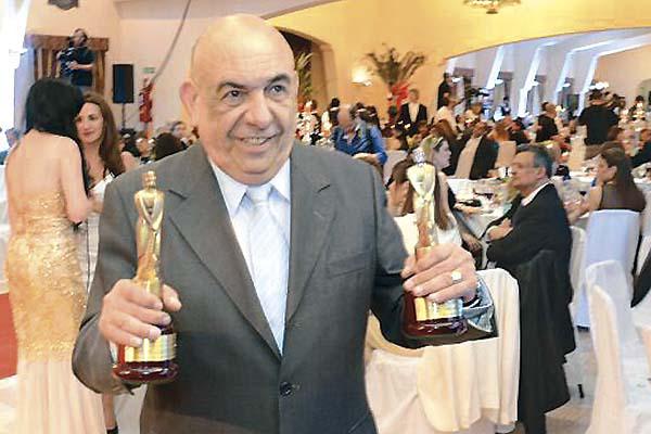 En una noche de grandes estrellas Canal 7 Santiago se llevoacute dos Martiacuten Fierro