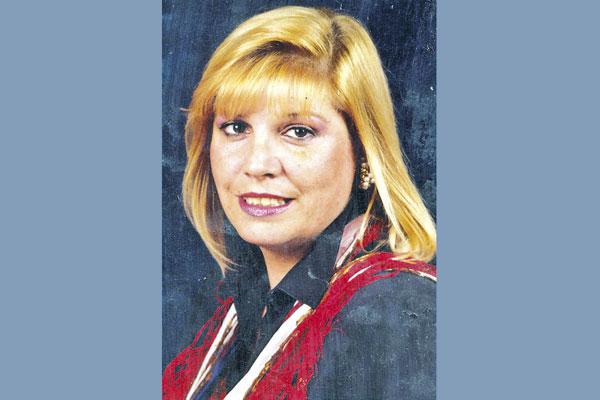 Mariacutea Celeste retoma su carrera con tangos y boleros