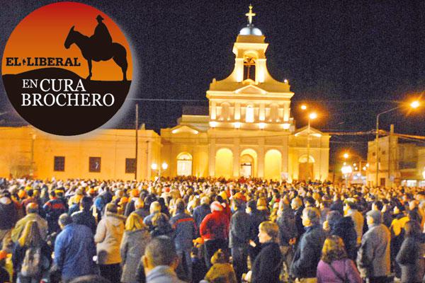 EMOCIÓN Miles de fieles rezaron por la beatificación del cura Brochero y por la causa de la Mama Antula