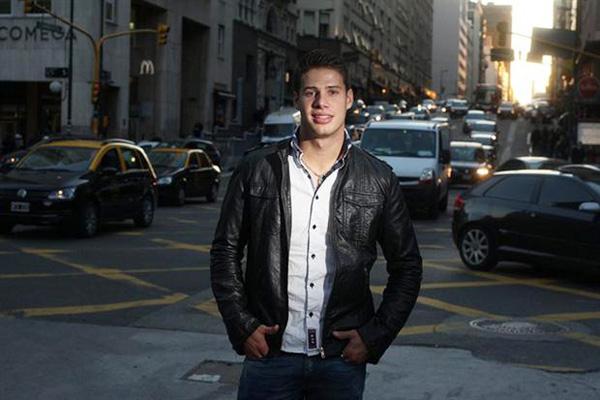 Facundo Regalia entre la ilusioacuten de la Foacutermula 1 y las trabas econoacutemicas