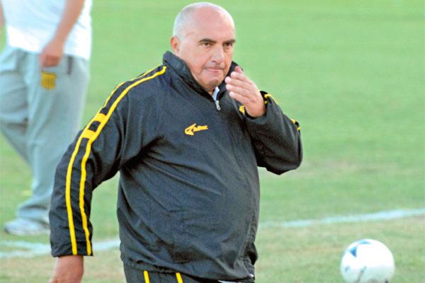 Fernando Donaires DT de Mitre presentoacute su renuncia