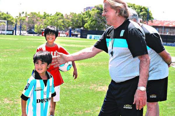 Con apenas 8 antildeos se va de Bariloche al Barcelona