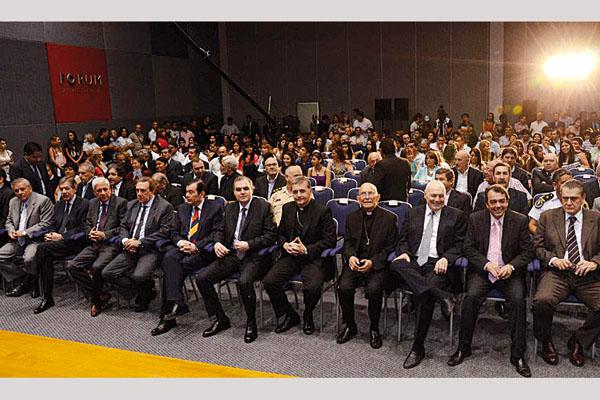 Una premiacioacuten excepcional que se repetiraacute dentro de un antildeo