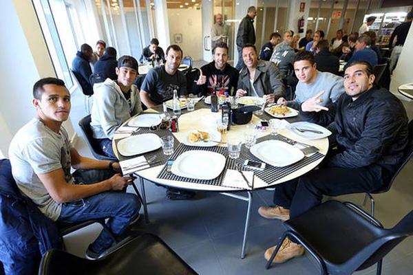 Martino organizoacute un asado para despedir el antildeo