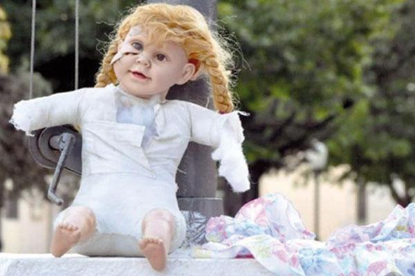 Esta es la temida muñeca que mantiene en vilo a los sancarlinos 