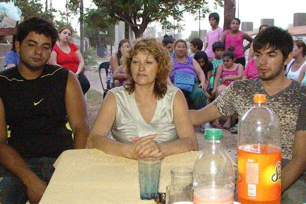  DESCRIPCIÓN- Lautaro era un niño muy bueno lleno de vida de alegría con amistad recién ahora comenzaba a tener sus amigos muy dulce y respetuoso con sus hermanos conmigo y la gente que lo conocía