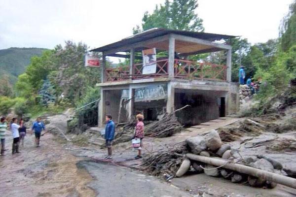 Impactantes imaacutegenes del alud en El Rodeo