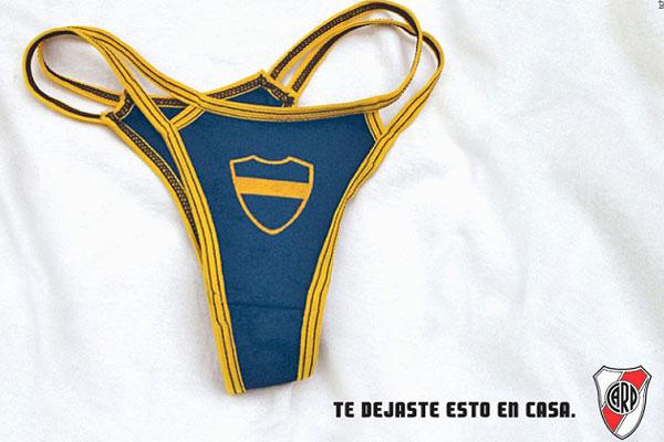 Cargadas para todos- River disfruta su gloria y se riacutee de Boca con los afiches