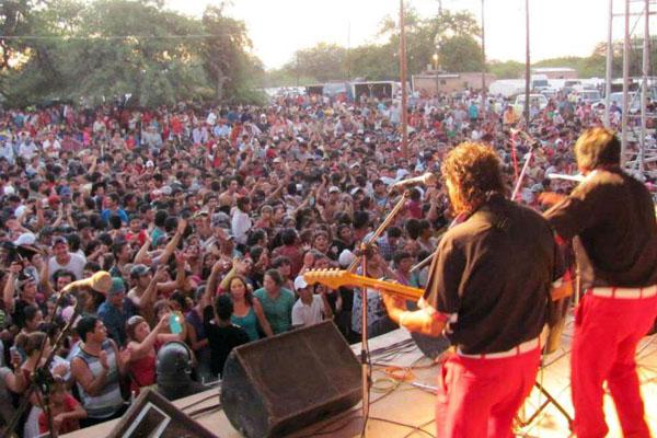 El carnaval de antes sigue vivo en Icantildeo