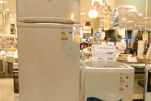 DE A POCO Algunas cadenas promocionan las 24 cuotas pero con tasas muy diferentes a las existentes antes de la devaluación de enero