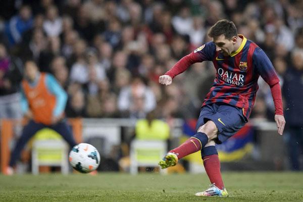 La prensa espantildeola se rindioacute a los pies de Messi