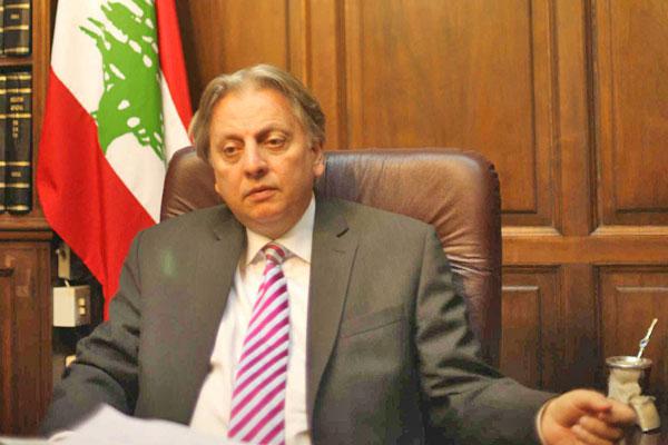 DIPLOMÁTICO Que busquen sus raíces envió un mensaje a quienes realizan el trmite para conseguir la ciudadanía