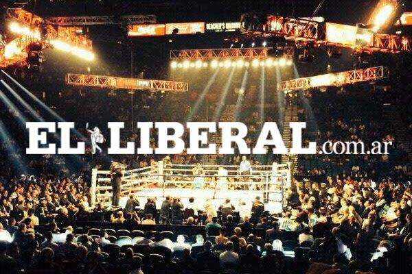 El coraje del Chino Maidana no alcanzoacute ante la jerarquiacutea de Floyd Mayweather