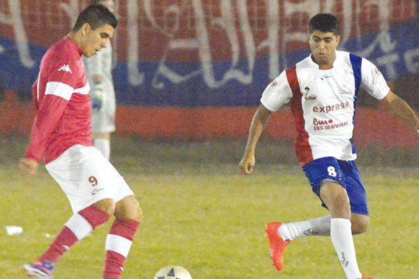 CRACK Enzo aprendió a jugar en la cancha de Güemes esa que volvió a pisar el sbado por la noche y por una causa noble y solidaria