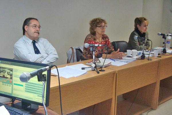 A los 11 antildeos mi padrastro me violoacute y me dijo seraacutes mi mujer