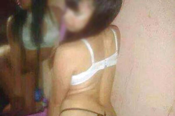 MEDIO Las fotos viajan por los celulares vía Whatsapp y luego son compartidas en grupos de amigos